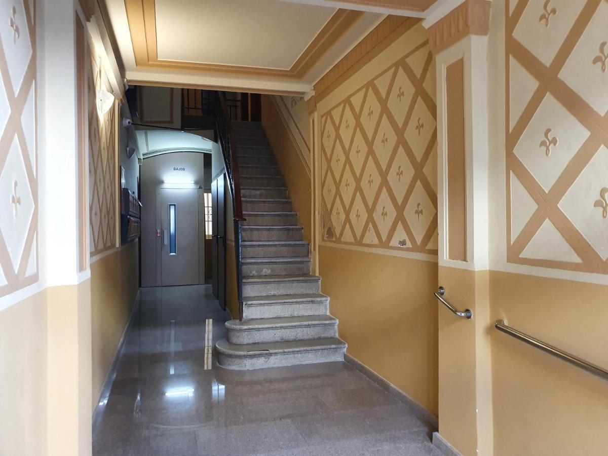 Penthouse In Sagrada Familia Apartment Barcelona Luaran gambar
